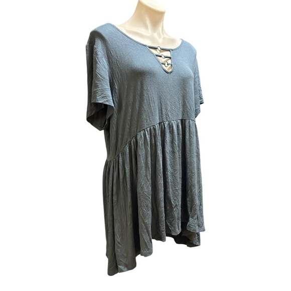 torrid Tops - Torrid Blue Gray Short Sleeve Tunic with Front O-Ring Accents